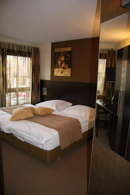 Hotel Altes Rathaus Ostfildern 3*,  Németország